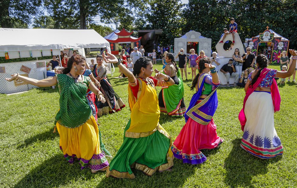 Traditional_Dance_from_India_-_FESTIVAL_2018.jpg