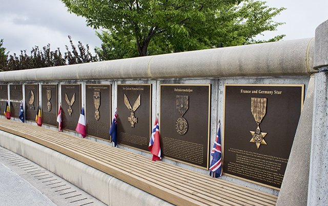 The memorial honors the American and Allied Forces.