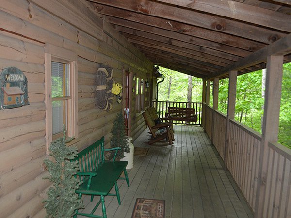 photo9---PORCH-ON-THE-CABIN-AT-HIDDEN-MOUNTAIN-RESORT-AT-SEVIER-COUNTY,-TENNESSEE.jpg