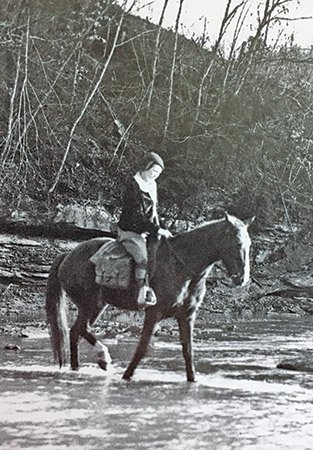 The Pack Horse Librarians of Eastern Kentucky - Blue Ridge Country