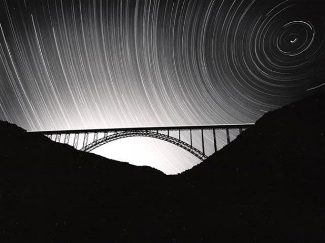 phoca_thumb_l_new-river-bridge-stars2.jpg