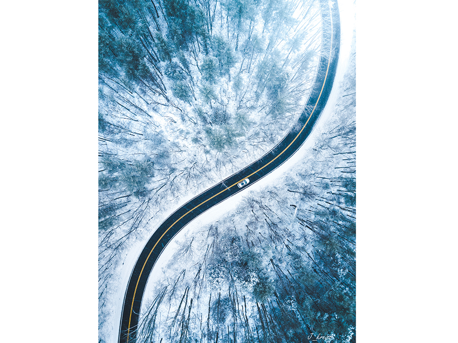 Kreiss, intrigued by the contrast between the snow and the road, used his drone to look down on U.S. 421 between Bristol and Damascus,Virginia.