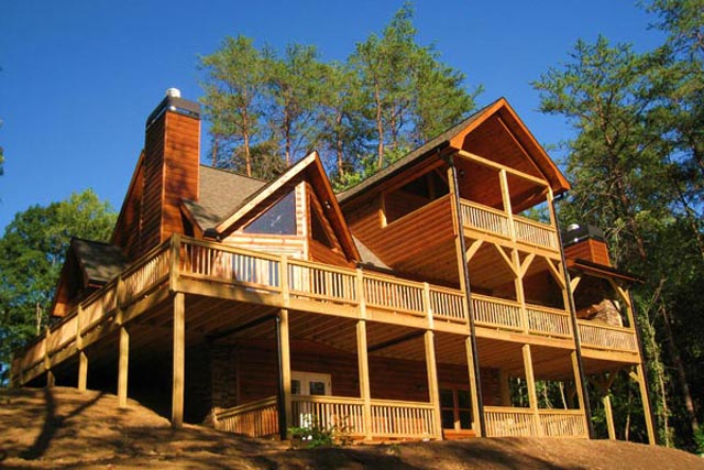 One of many cabins at Mountain Top Cabin Rentals – where upscale meets down to earth.