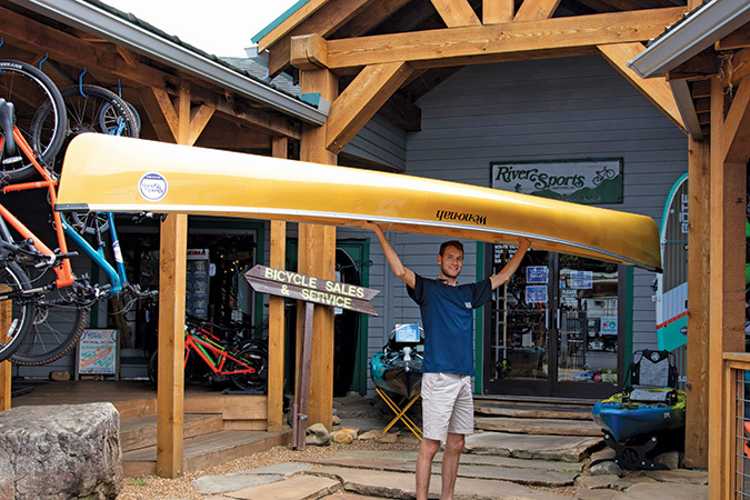 River Sports Outfitter, Tennessee.