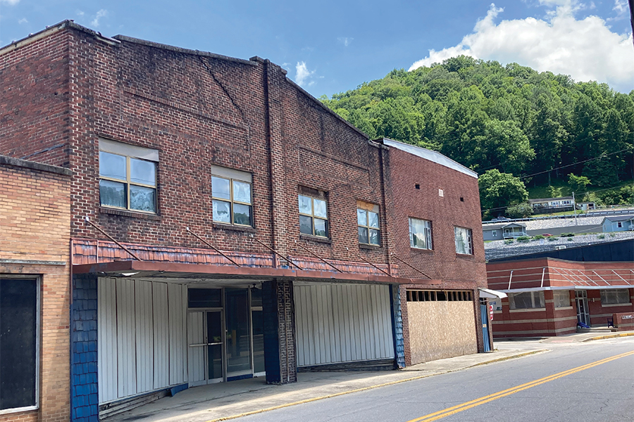 This is the Neon, Kentucky, store as it appears today.