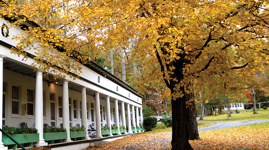 Capon Springs remains a resort along the West Virginia-Virginia border in the Potomac Highlands of Hampshire County, West Virginia.