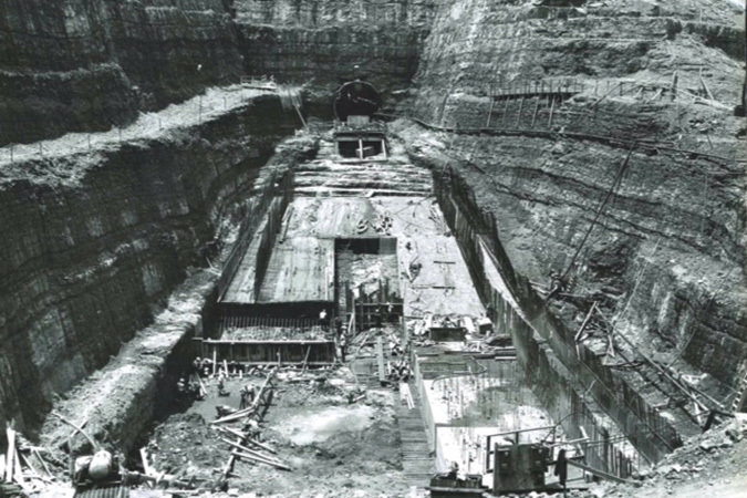 Construction in June, 1972 of what would later become the stilling basin to reduce water flow speed.” (Photo and caption from the Archives of the Army Corps of Engineers.)