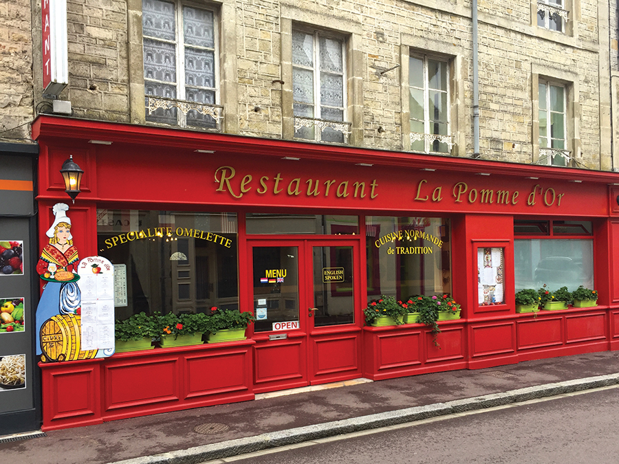 This restaurant in Sainte-Mère-Église honors the apple-growing traditions of Normandy.