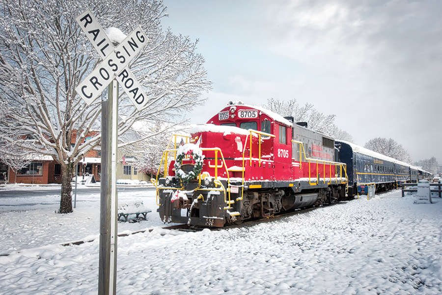 The Blue Ridge Holiday Express offers holiday tours.