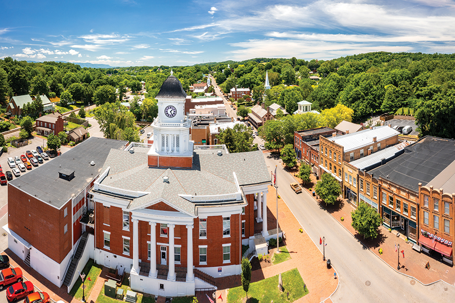 Jonesborough, Tennessee’s fame as a storytelling center is augmented by its parks, inns and walkability.
