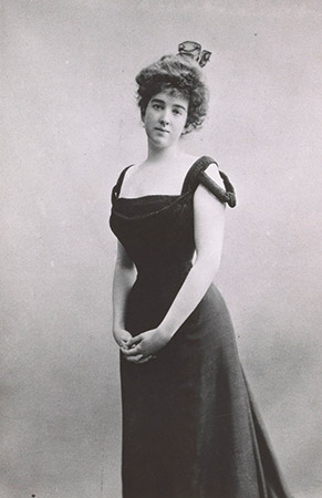 Gertrude Vanderbilt: George’s niece, Gertrude, attended the family Christmas gathering in 1895. She wrote to a friend: “It has been so delightful down here—so, so much nicer than I thought it would be that I hate the thought of going home.”