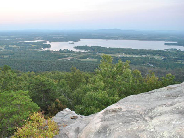 Cliffs at Cherokee Rock Village overlook Weiss Lake in the mountains of Alabama.