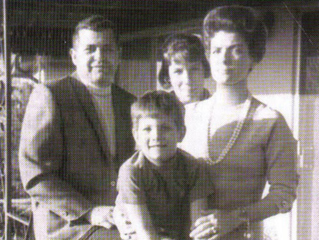 Family. From left: Gary, Gary Jr., Dee and Sue in a promotional shot for Gary's book.