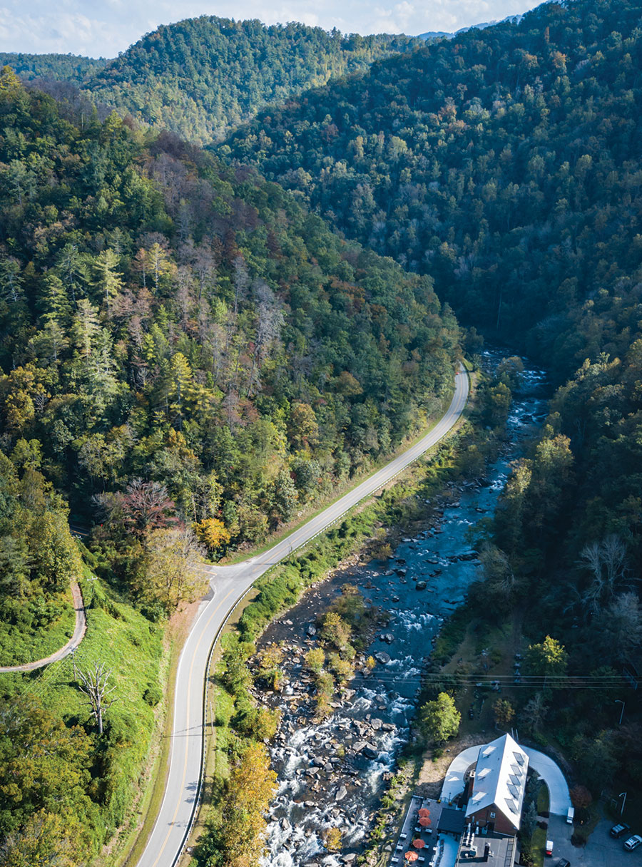 Robbinsville, North Carolina, is home to inviting Tapoco Lodge.