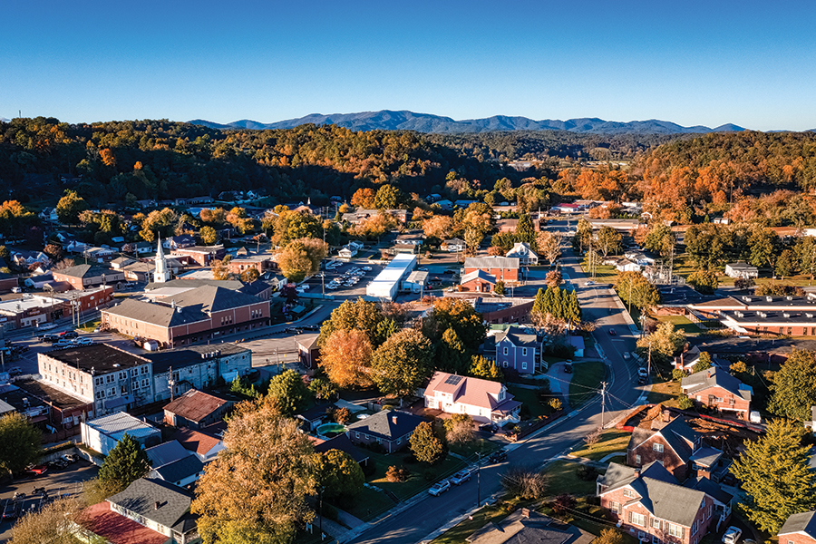 Ellijay, Georgia, is bathed in great color each fall.
