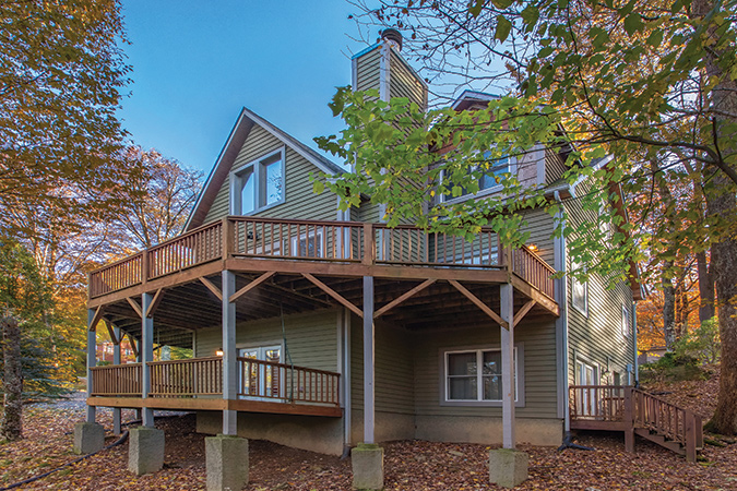 The days of offering under the listing price are currently over. Cash deals and bidding wars are taking over.