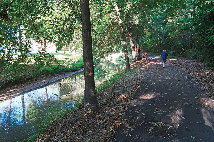 The Historic Canal Walk is in Middlesboro, Kentucky.