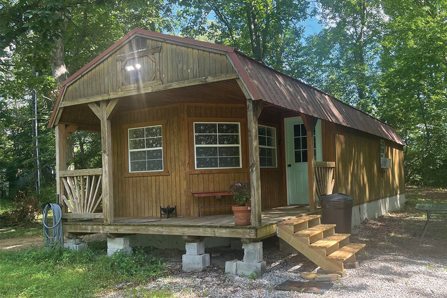 312 Camp Cabin is a short walk from Laurel River Lake.