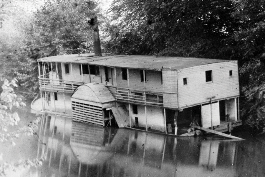 In the late 1800s, Horse Shoe residents and visitors could hitch a ride on the Mountain Lily, a 90-foot-long steamboat on the French Broad.