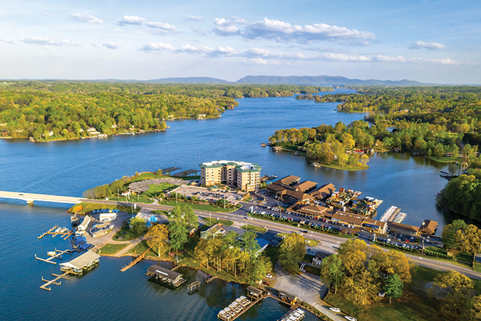 Virginia’s Smith Mountain offers some 500 miles of shoreline.