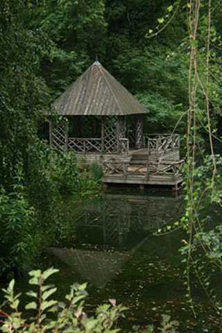 The latter placed the gazebo at the head of the pond so that guests could look across its expanse.
