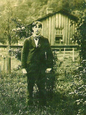 At age 16, Bill Blizzard was a mining veteran, having been underground with his father since age 10. By 19 he would be a UMWA local leader.