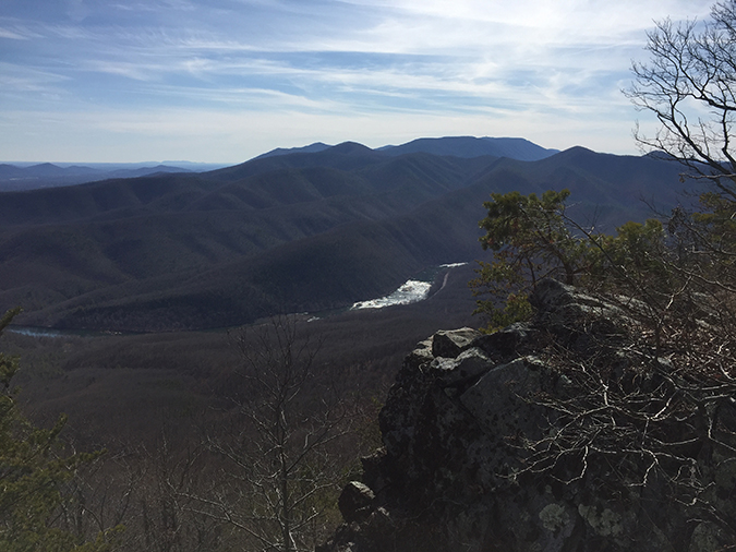 The view from Fullers Rocks onto the James River and, beyond on the horizon, Apple Orchard Mountain.