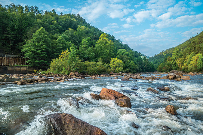 Tennessee’s Hiwassee/Ocoee Scenic River State Park was a whitewater venue for the 1996 Olympics; its rivers boast rapids of classes I through V.