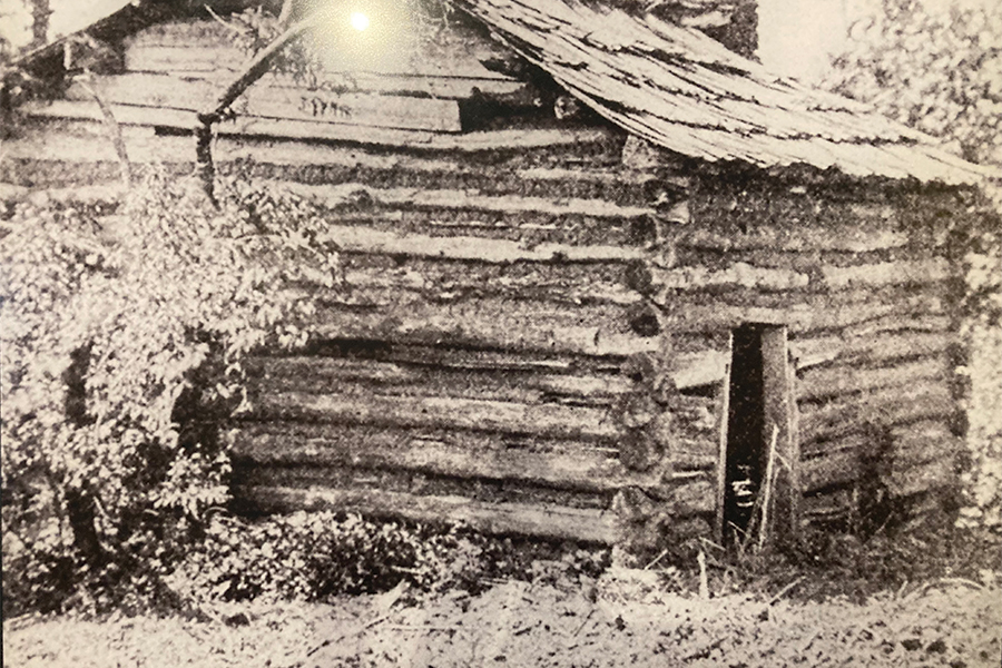 Washington identified this cabin as the one in which he was born.