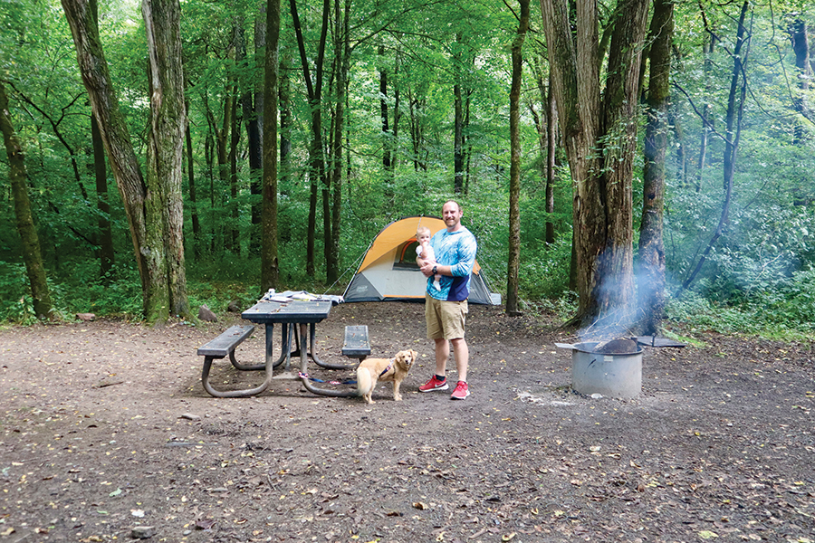 It’s Dad’s turn to hold Rory as Kiwi turns for a pose as well.