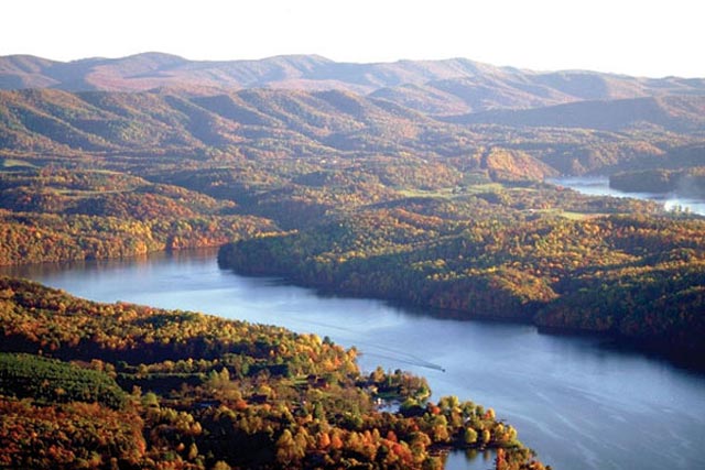 The ancient New River pauses on its northward flow to form this pretty view in Pulaski County.