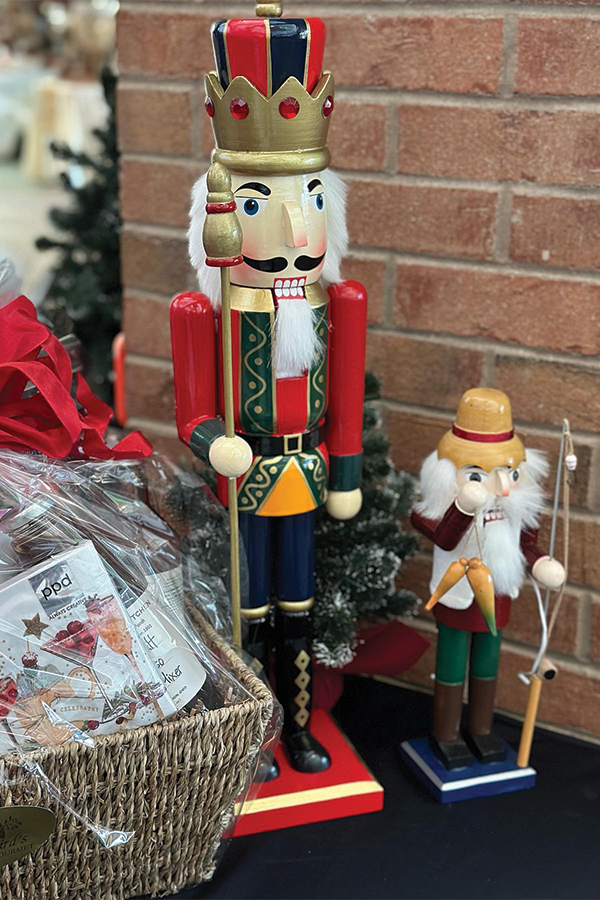 Local artisans bring holiday crafts, unique gifts and more to Abingdon, Virginia’s Mistletoe Market.