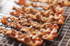 52d6e9ae-7617-11eb-941f-1244d5f7c7c6-JoshuaResnick-AdobeStock_86147879-pralineBacon