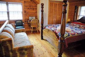 Beds in main lodge rooms range from kings to twins.